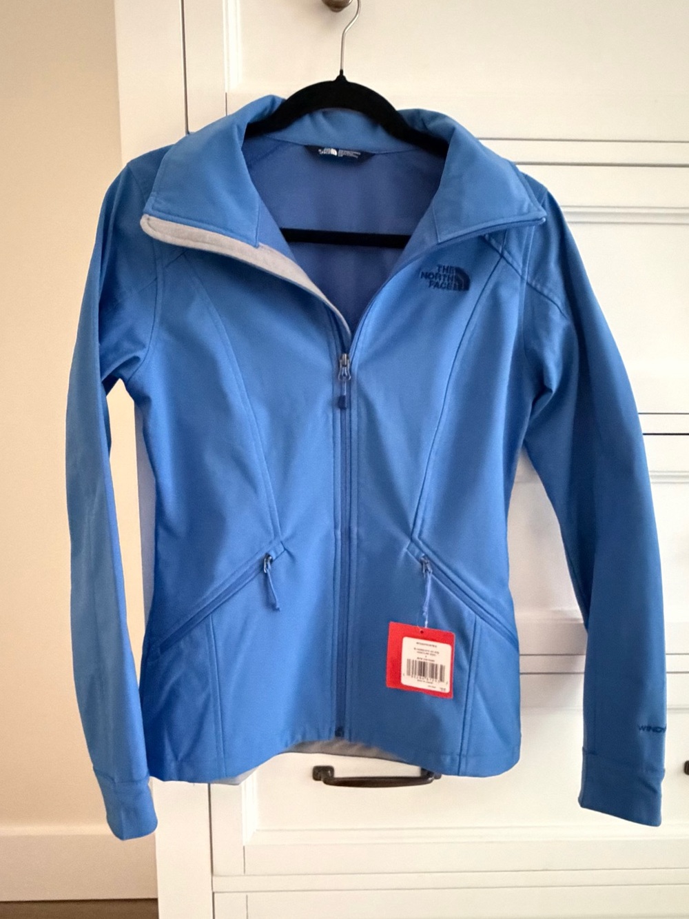 The North Face Women's Bright Blue Softshell Utility Jacket - Small